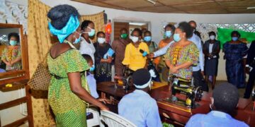 Bénin / Autonomisation des Personnes handicapées : Véronique TOGNIFODE soutient le lancement de nouvelles filières d&rsquo;apprentissage