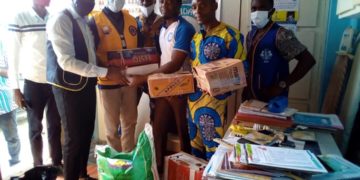 Bénin / sécurité sanitaire et alimentaire:Le Léo club Cotonou Zénith vole au secours des pensionnaires de « Solidavie » et de « la Cité des Anges ».