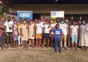 Bonou / Mise en œuvre du Projet « Aux filles l’égalité »: Plan International Bénin sensibilise les apprenantes pour la réduction des grossesses précoces et non désirées.