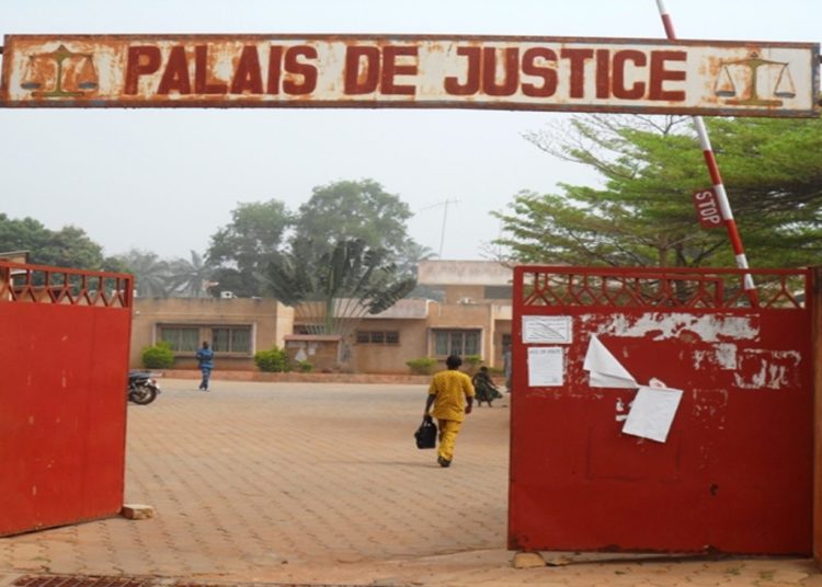 Tribunal d’Abomey / Grâce à l’intervention de l’ONG « Famille-Nutrition-Développement » : 02 femmes condamnées pour enlèvement d’une mineure