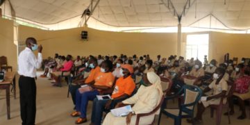 CARE Bénin/Togo sensibilise les élèves du Cours secondaire notre Dame des apôtres sur le leadership féminin à l&rsquo;ère de la Covid-19