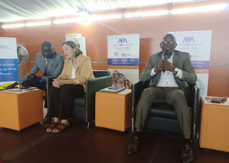 Projet « Advancing Rights in Bénin »: La CBDH  et ABA ROLI échangent avec les jeunes au cours des ACJ