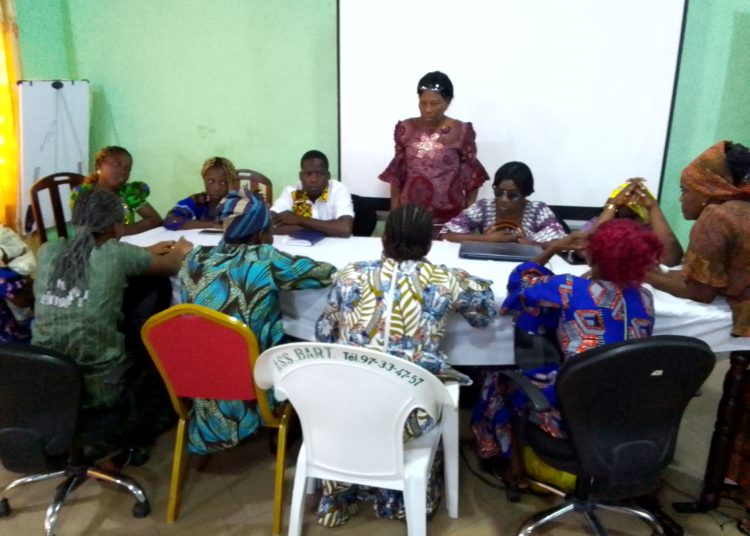 Célébration de la JIF édition 2024: L’ONG BARTIMEE échange avec les femmes handicapées visuelles sur l’éradication de la pauvreté