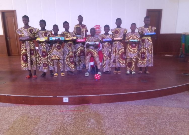 Célébration de la fête de Noël: L&rsquo;ONG « Children-éduc Bénin » partage la joie dans les cœurs de plus d&rsquo;une centaine d&rsquo;enfants