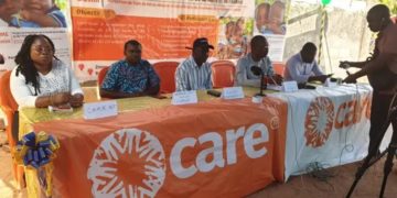 Promotion pour la santé de la mère et de l&rsquo;enfant: Care Bénin Togo fait un  don de matériels sanitaires à la zone sanitaire Bembèrèkè-Sinendé