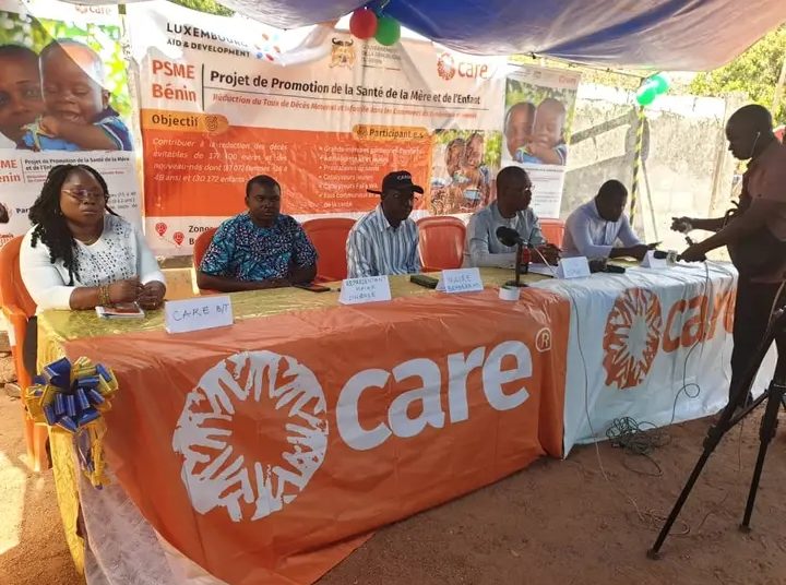 Promotion pour la santé de la mère et de l’enfant: Care Bénin Togo fait un  don de matériels sanitaires à la zone sanitaire Bembèrèkè-Sinendé