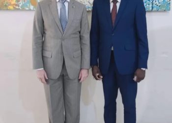 Audience au cabinet du président de la CBDH : Le professeur Abou-Bakari IMOROU échange avec l’Ambassadeur de l’Union Européenne au Bénin
