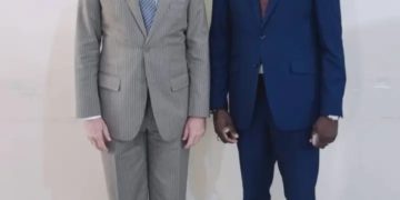 Audience au cabinet du président de la CBDH : Le professeur Abou-Bakari IMOROU échange avec l’Ambassadeur de l’Union Européenne au Bénin