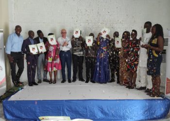 Mise en œuvre du projet « Les voies de la résilience et du changement systémique pour la jeunesse africaine » AYReS: La jeunesse se réinvente et participe activement au changement social.